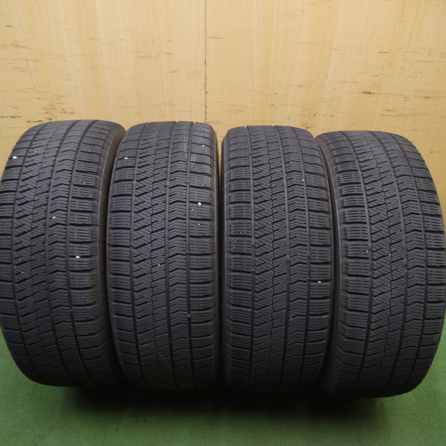 *送料無料* バリ溝！22年！キレイ！9.5分★スタッドレス 215/50R17 ブリヂストン ブリザック VRX2 MANARAY SPORT マナレイ PCD114.3/5H★4070106Hス