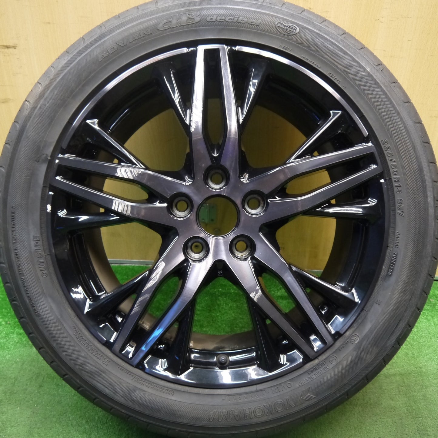 [送料無料] バリ溝！21年！8.5分！1本★ホンダ RC系 オデッセイ アブソルート 純正 225/50R18 ヨコハマ アドバン dB デシベル 18インチ PCD114.3/5H★5040710Hノ