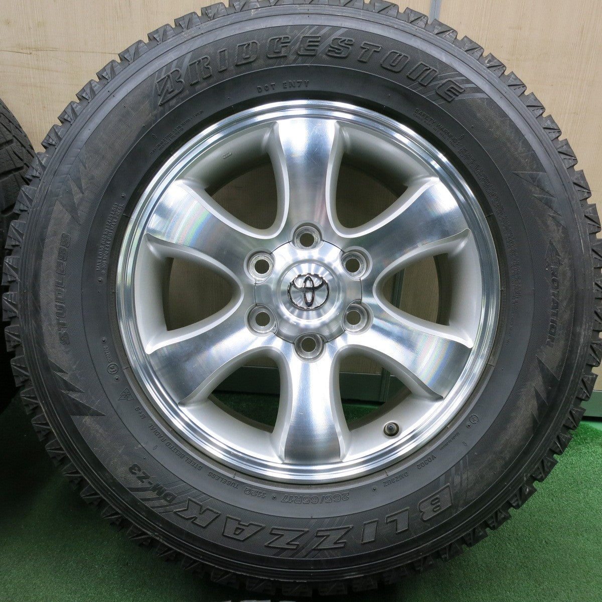 *送料無料* 4本価格★トヨタ 120系 ランクル プラド 純正 265/65R17 スタッドレス ブリヂストン ブリザック DM-Z3 PCD139.7/6H★4051501HAス