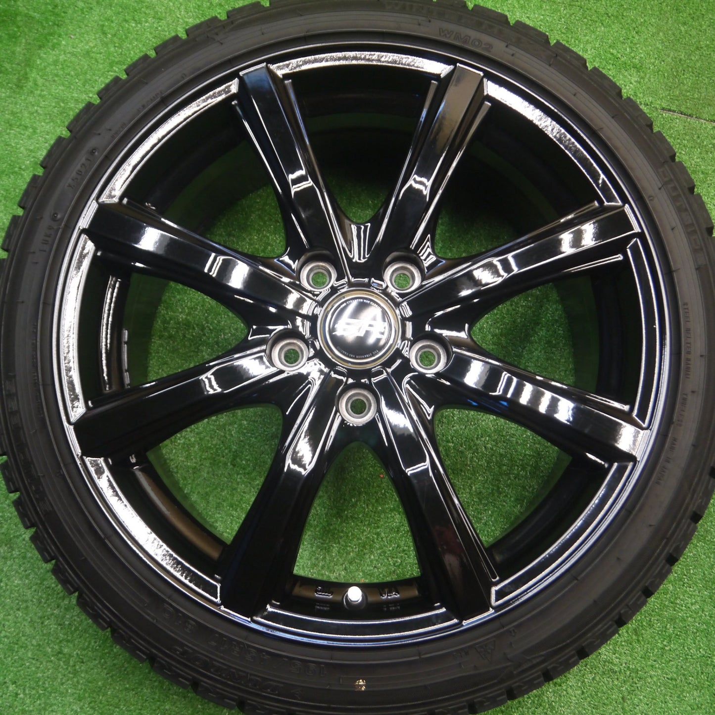 *送料無料* バリ溝！21年！キレイ！9.5分以上★スタッドレス 195/45R17 ダンロップ ウインターマックス WM02 STRANGER ストレンジャー PCD114.3/5H★4090901Hス