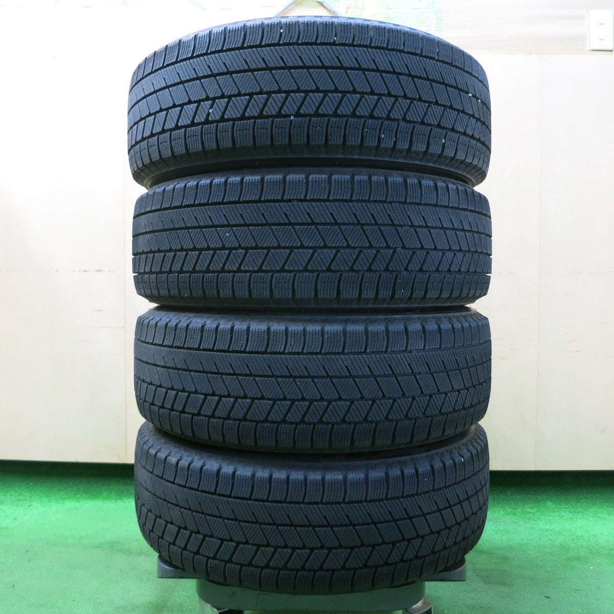 *送料無料* バリ溝！21年！キレイ！9分★スタッドレス 185/60R15 ブリヂストン ブリザック VRX3 BALMINUM バルミナ 15インチ PCD100/4H★4042909イス