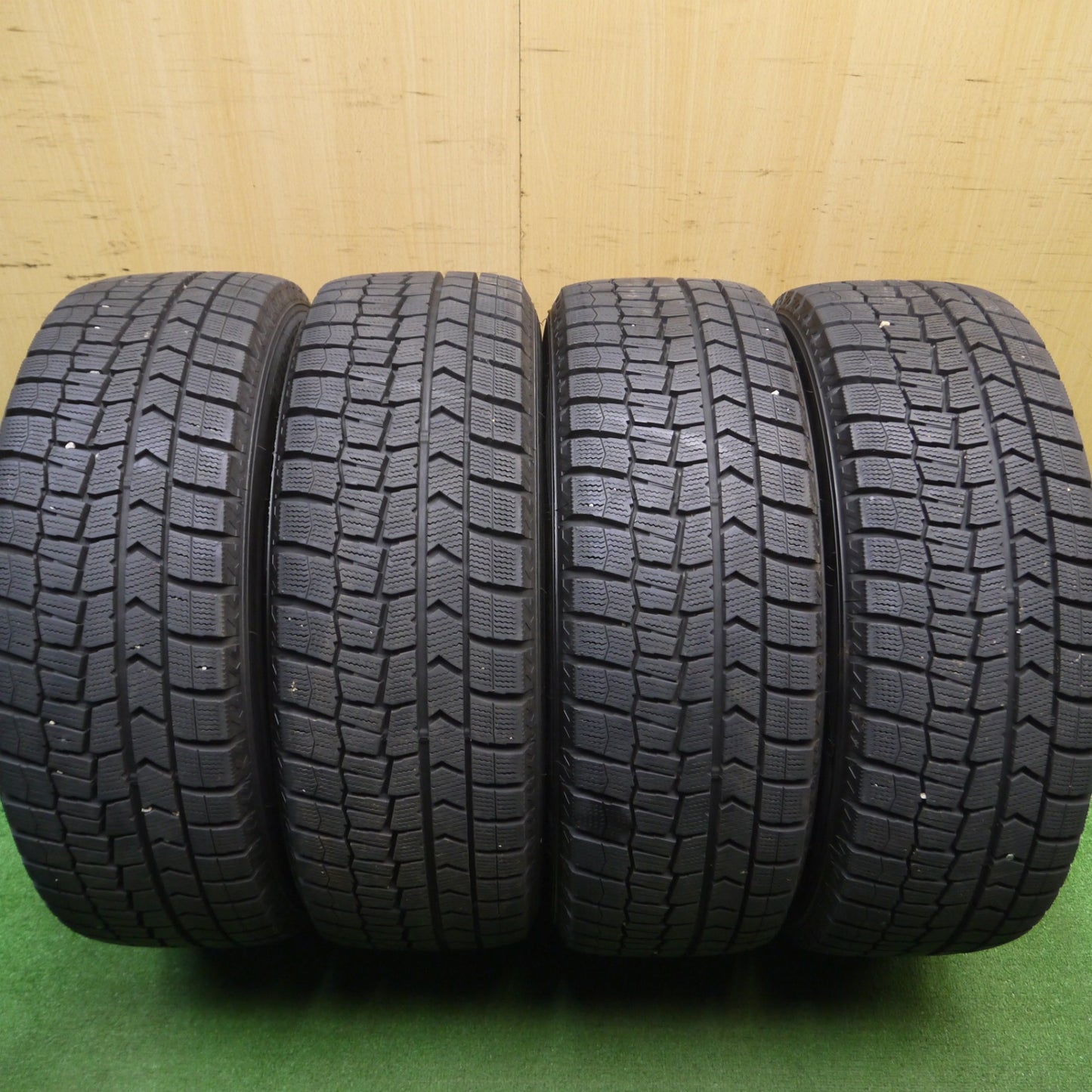 [送料無料] 超バリ溝！22年！キレイ！9.5分以上★インプレッサ 等 205/55R16 スタッドレス ダンロップ ウインターマックス WM02 SCHNEIDER MiD シュナイダー 16インチ PCD100/5H★5010705Hス