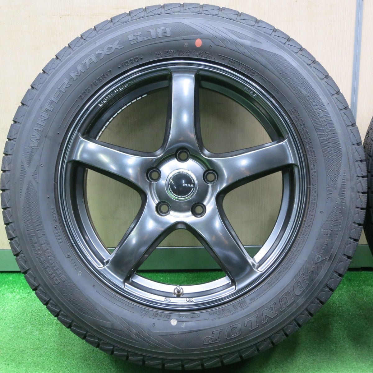 [送料無料] バリ溝！キレイ！9.5分★スタッドレス 225/65R17 ダンロップ ウインターマックス SJ8 PIAA Eleganza S-01 ピア エレガンツァ PCD114.3/5H★4112208NJス