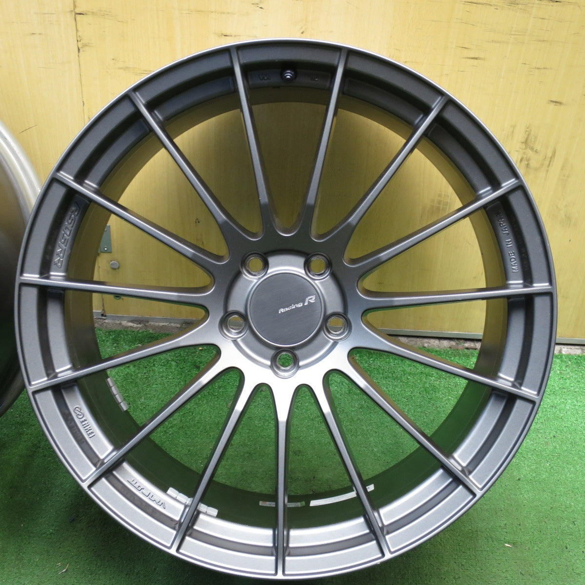 *送料無料* キレイ★Racing Revolution RS05RR ENKEI ホイール 20インチ 20×9.5J PCD114.3/5H レーシングR エンケイ★4033005クホ