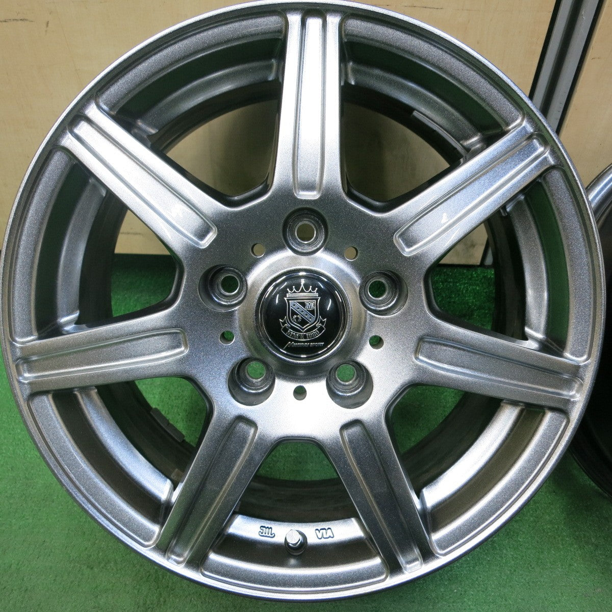 [送料無料] キレイ★MANARAY SPORT マナレイスポーツ 15インチ ホイール 15×6J PCD114.3/5H★4101811SYホ