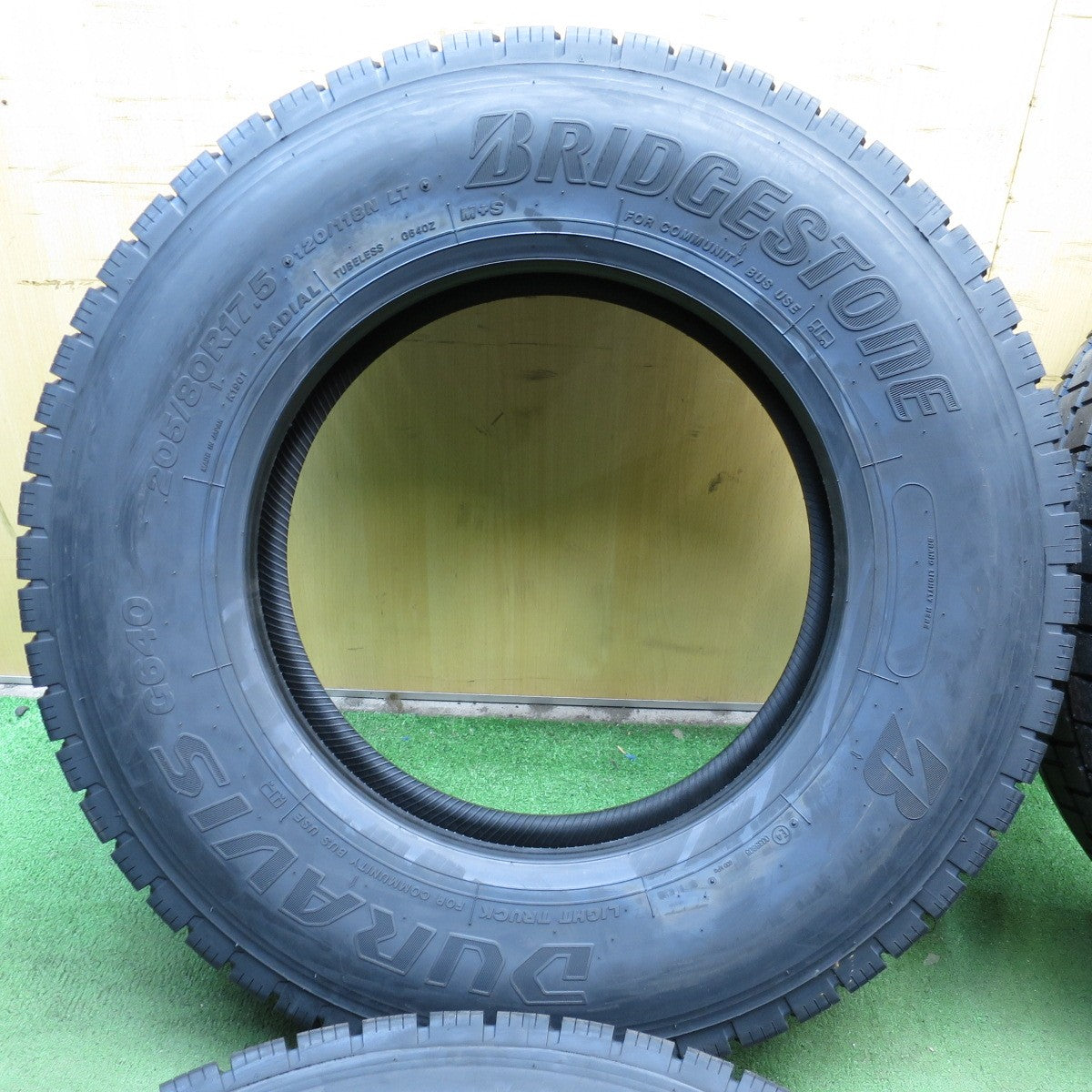 *送料無料* 未使用！24年★トラック タイヤ 205/80R17.5 120/118N ブリヂストン デュラビス G640 DURAVIS  17.5インチ★4041609クノタ