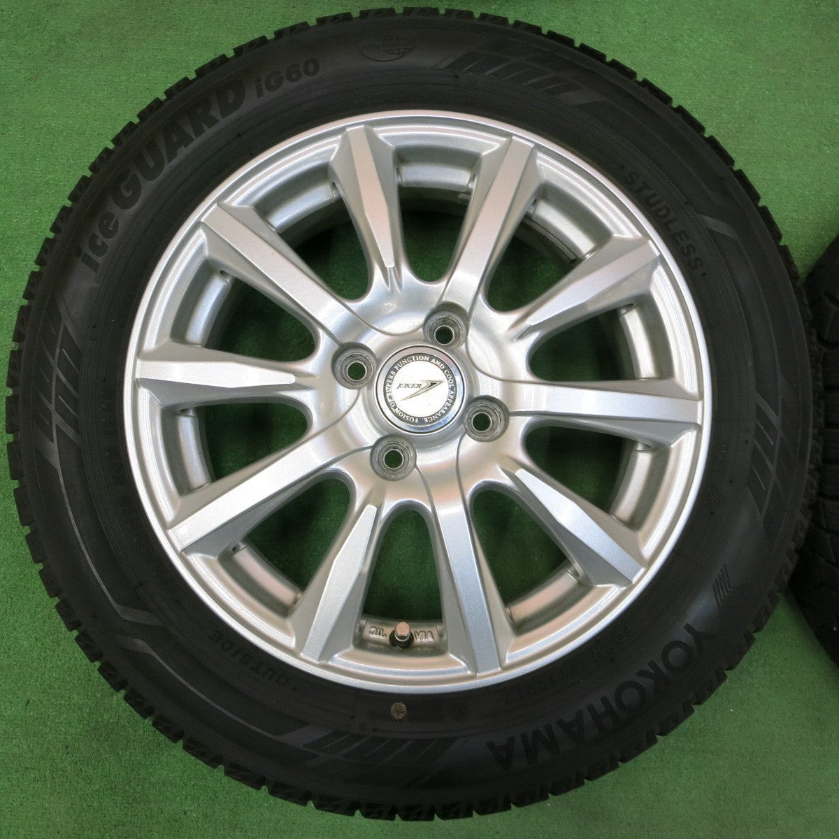 *送料無料* バリ溝！8.5分★スタッドレス 175/65R15 ヨコハマ アイスガード iG60 JOKER weds ジョーカー 15インチ PCD100/4H★4051613イス