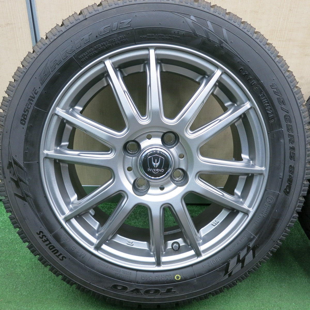 *送料無料* 超バリ溝！21年！綺麗！ほぼ10分★スタッドレス 175/65R15 トーヨー オブザーブ ガリット GIZ INVERNO インヴェルノ 15インチ PCD100/4H★4050101HAス