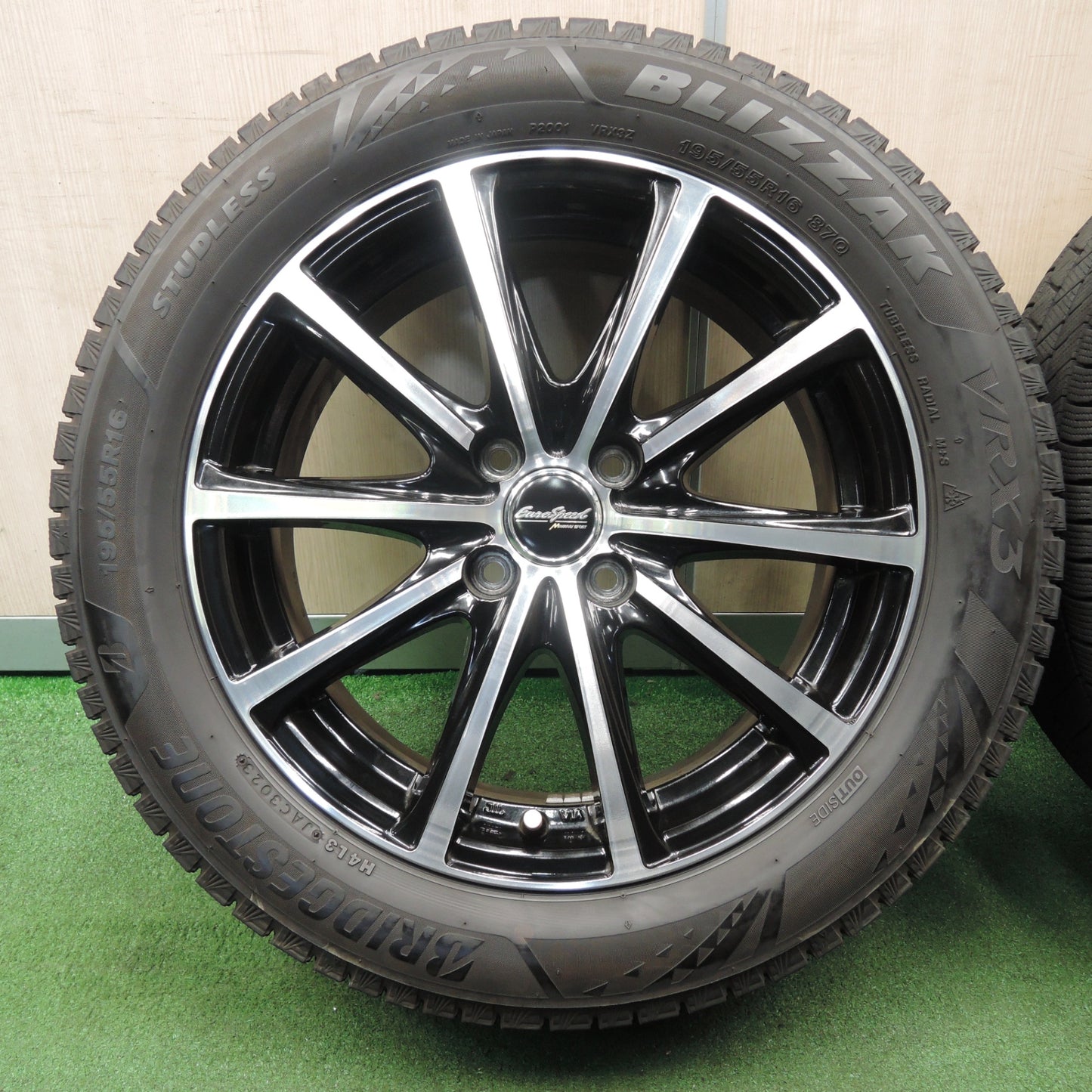 *送料無料* バリ溝！23年！ほぼ10分★スタッドレス 195/55R16 ブリヂストン ブリザック VRX3 EuroSpeed MANARAY SPORT 16インチ PCD100/4H★4031503NJス