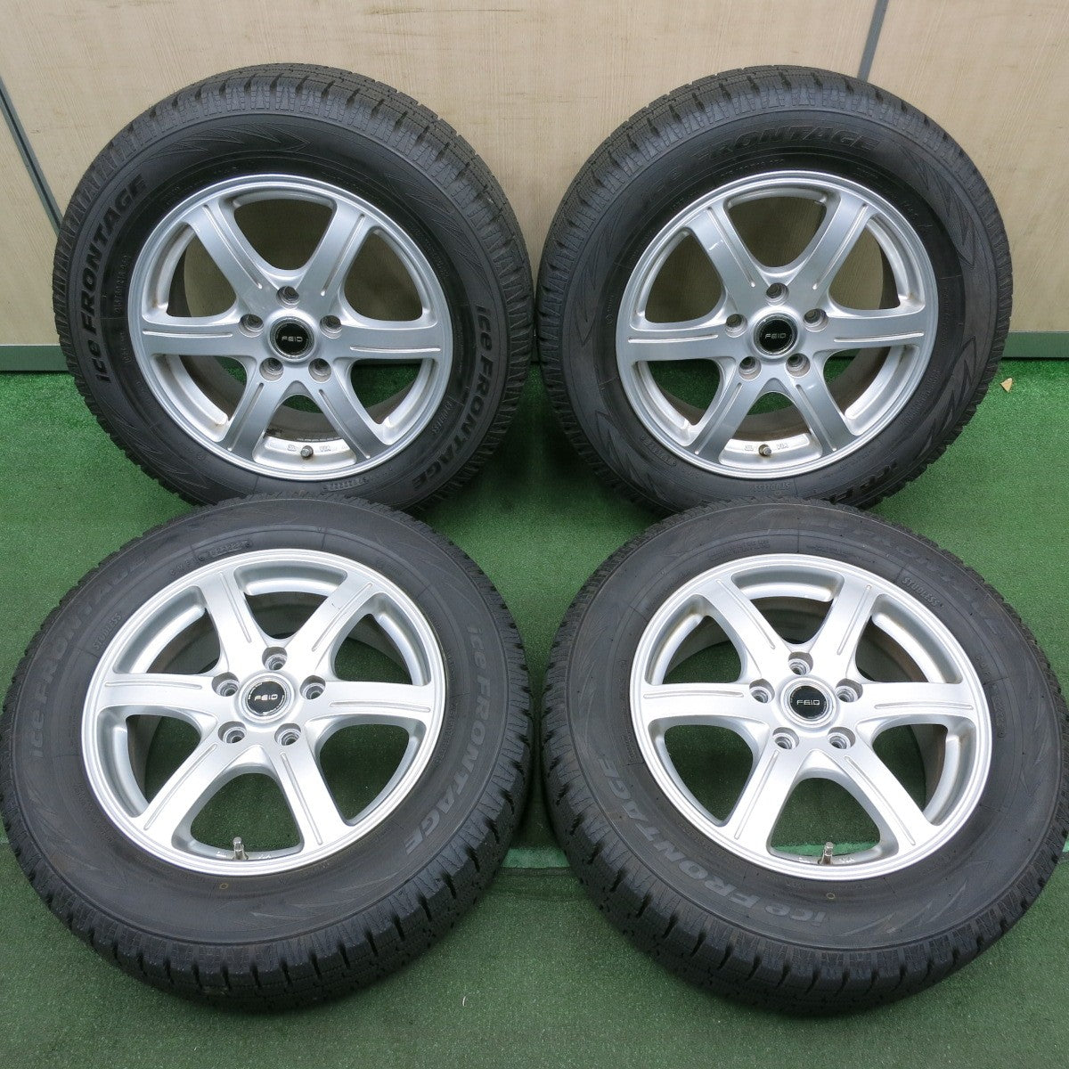 *送料無料* 超バリ溝！22年！ほぼ10分★スタッドレス 215/60R16 アイスフロンテージ FEID ice FRONTAGE 16インチ PCD114.3/5H★4050508HAス