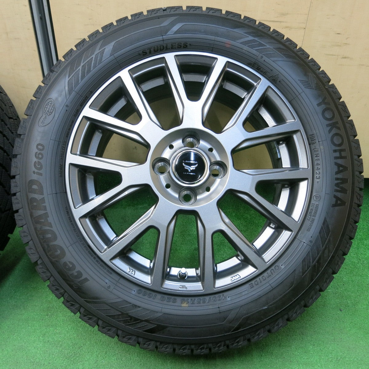 *送料無料* ほぼ未使用！23年★スタッドレス 195/65R16 ヨコハマ アイスガード iG60 LAMBDA LA STRADA ラ・ストラーダ ラムダ PCD100/4H★4041103イス