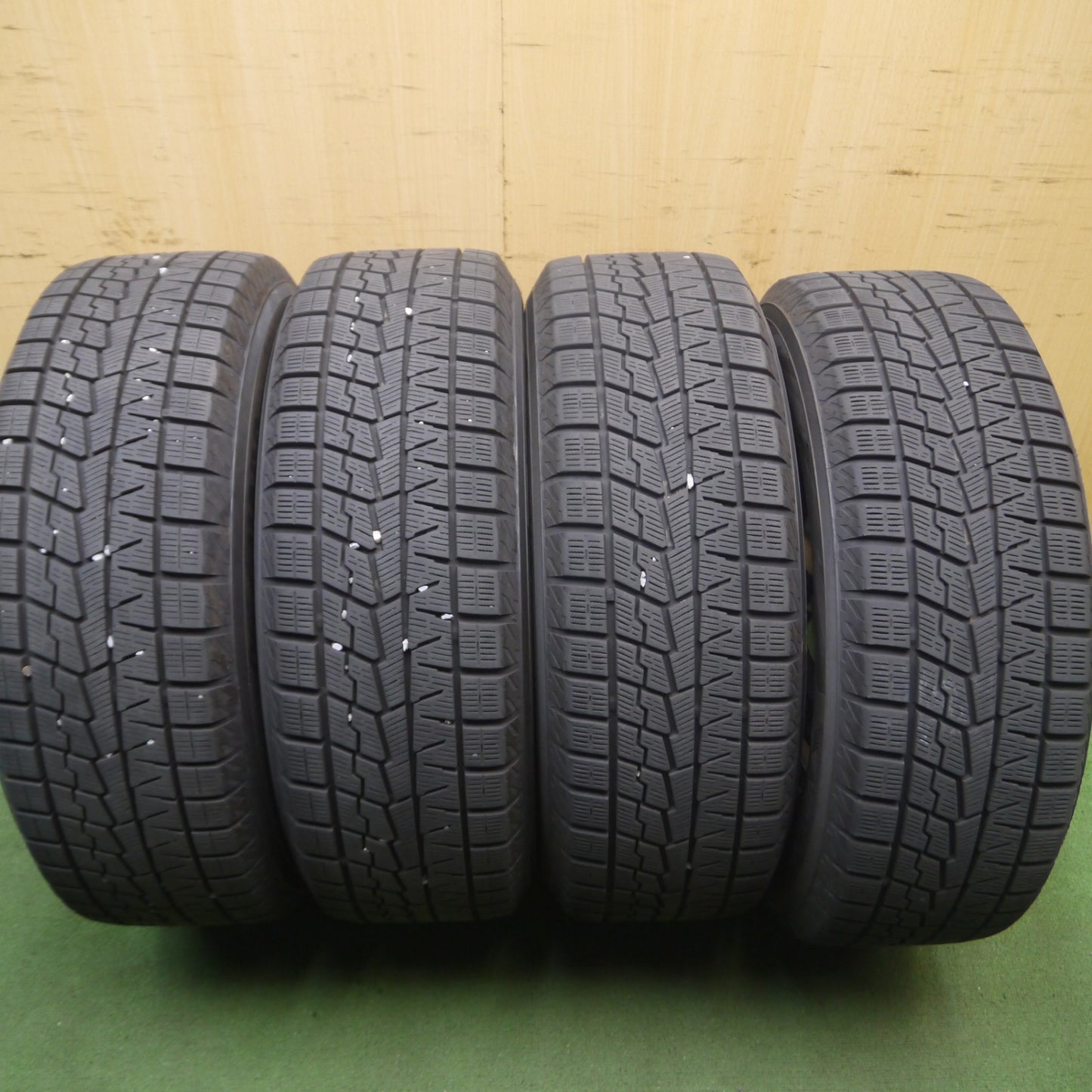 *送料無料* バリ溝！22年！キレイ！9.5分★スタッドレス 215/60R16 ヨコハマ アイスガード iG70 ZAMIK TITO weds 16インチ PCD114.3/5H★4062807Hス