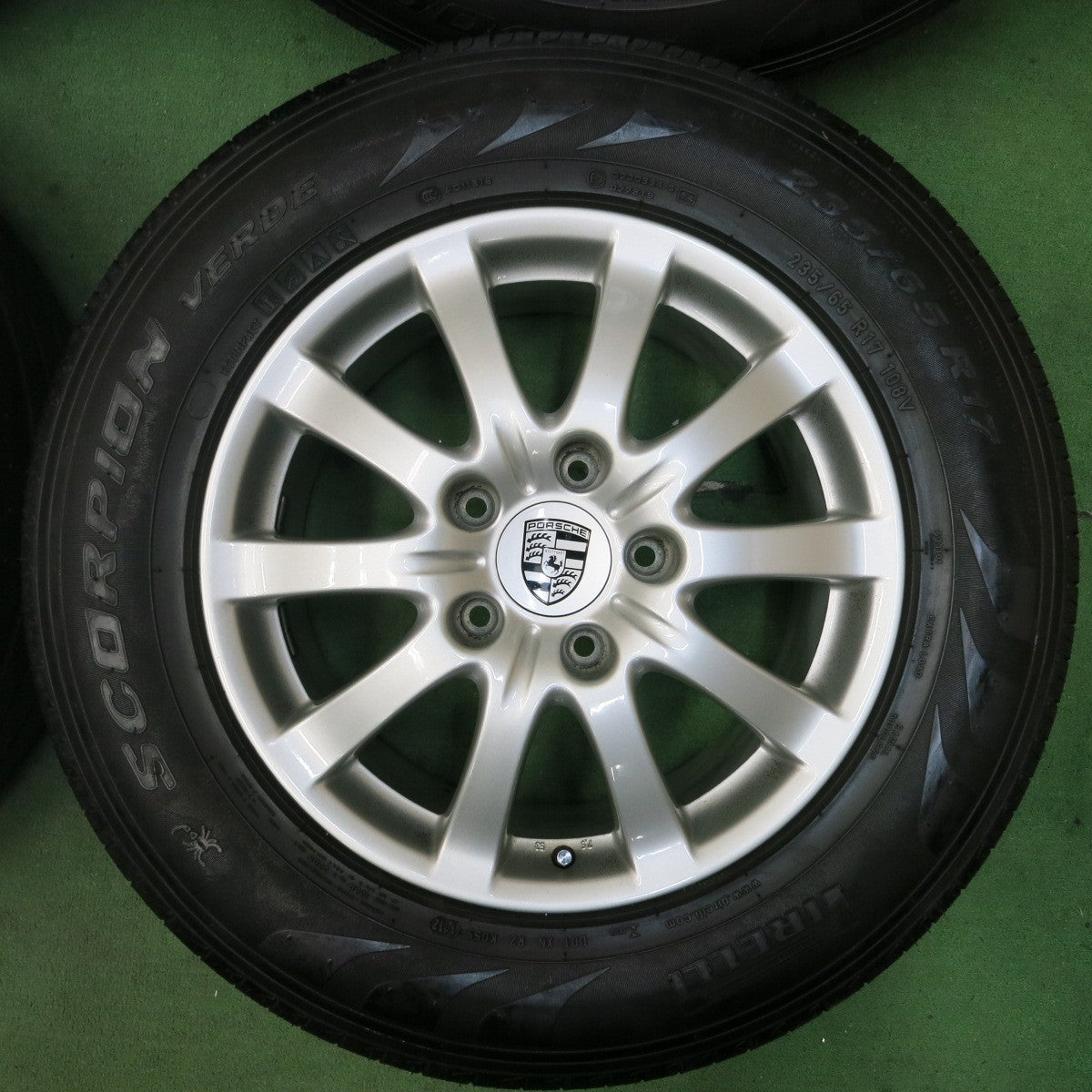 [送料無料] キレイ★ポルシェ カイエン 純正 235/65R17 ピレリ スコーピオン VERDE 17インチ PCD130/5H★4111204SYノ