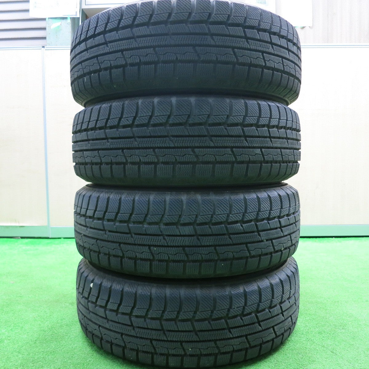 [送料無料] バリ溝！キレイ！9分★プリウス等 185/65R15 スタッドレス トーヨー ウインター トランパス TX ZACK JP-520 MONZA ザック PCD100/5H★4101802HAス