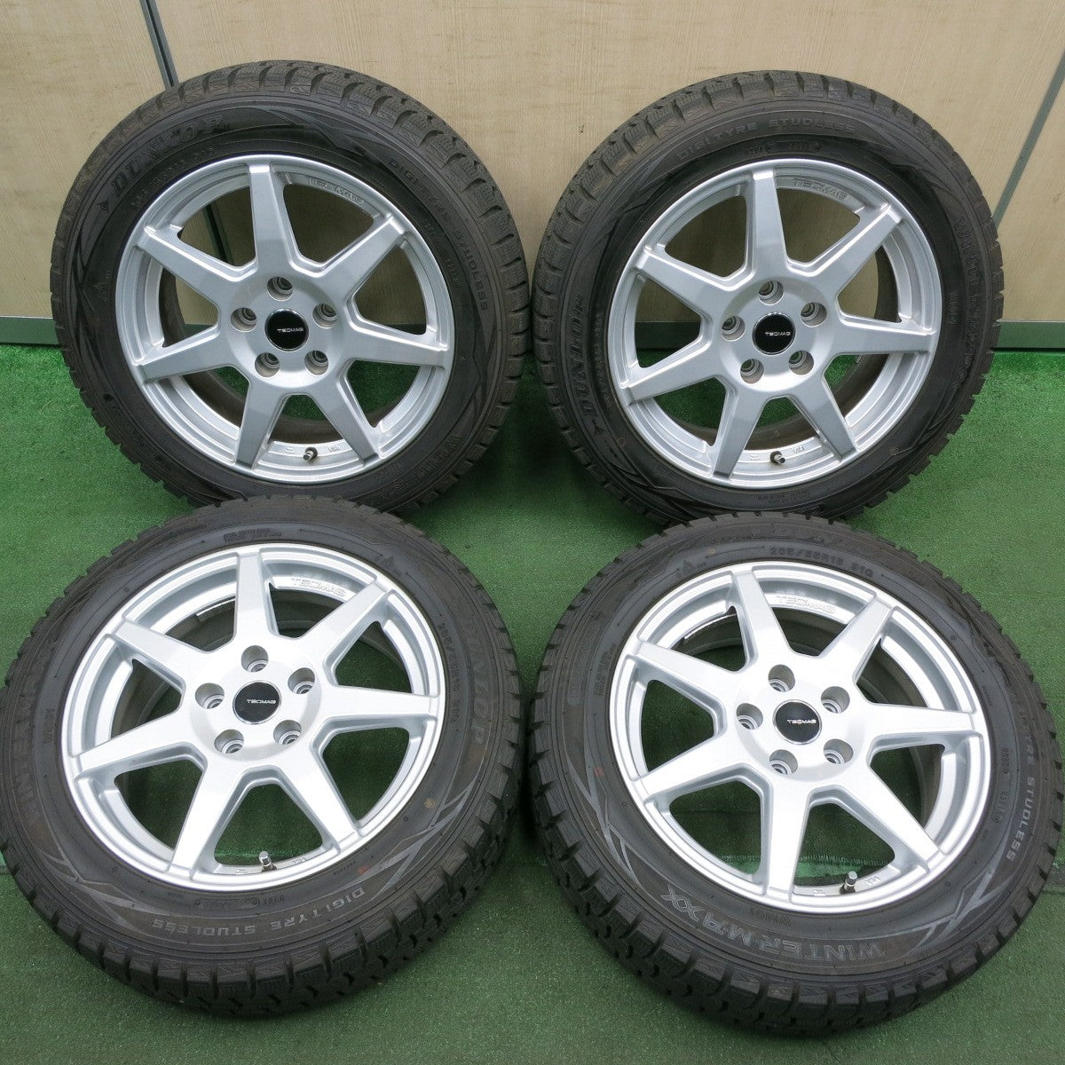 *送料無料* バリ溝！キレイ！9.5分以上★ワーゲン 等 TECMAG 205/55R16 スタッドレス ダンロップ ウインターマックス WM01 テクマグ PCD112/5H★4052708HAス