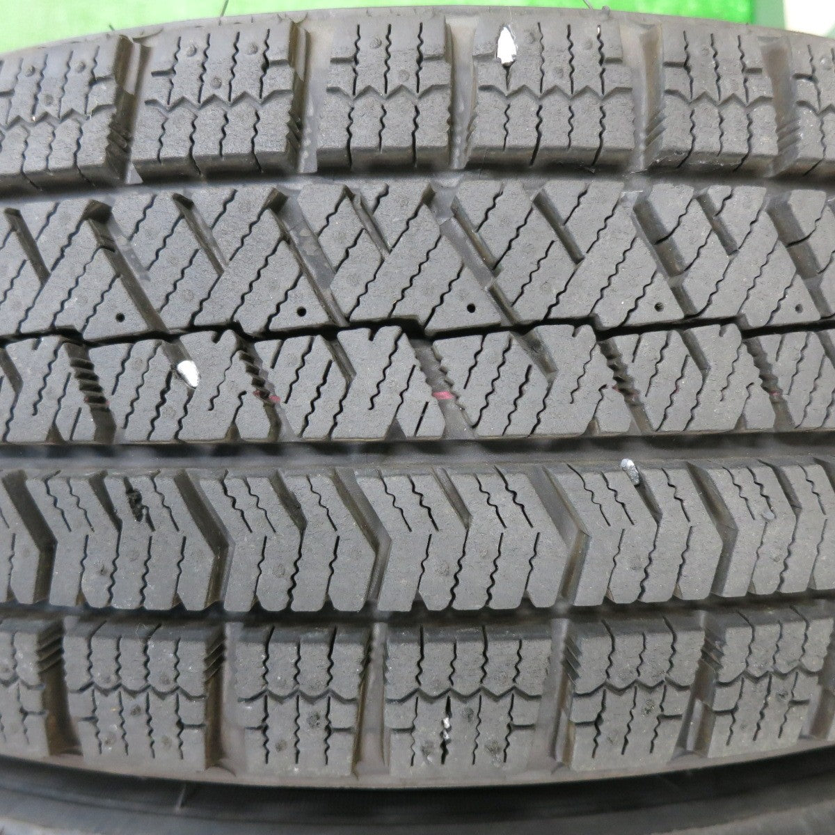 [送料無料] バリ溝！22年！9.5分以上★ダイハツ タント ムーヴ 等 純正 155/65R14 スタッドレス ブリヂストン ブリザック VRX2 14インチ PCD100/4H★4121812TNス