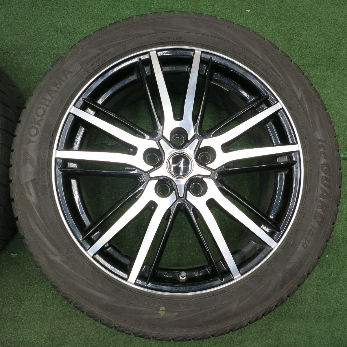 *送料無料* バリ溝！21年！キレイ！9.5分★スタッドレス 225/50R18 ヨコハマ アイスガード iG70 AXEL アクセル 18インチ PCD114.3/5H★4042802NJス