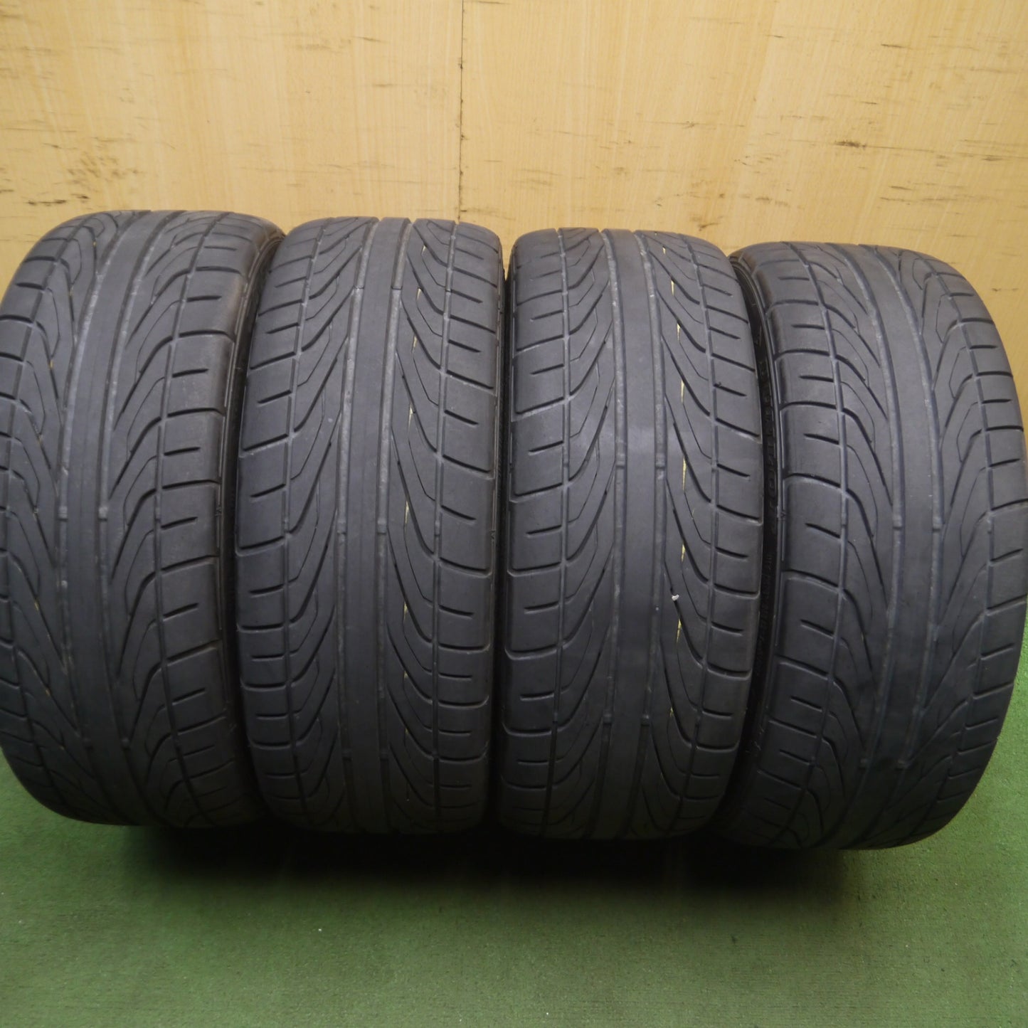 *送料無料* バリ溝！20年！キレイ！8.5分★プリウス等 ALGERNON FENICE 225/40R18 ダンロップ DZ101 アルジェノン フェニーチェ PCD100/5H★4061805Hノ