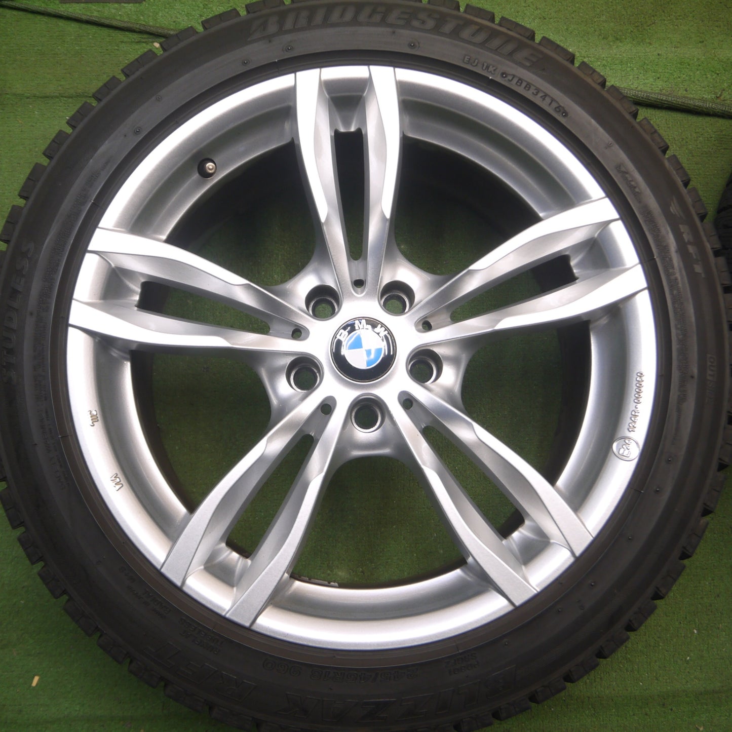 *送料無料* キレイ★BMW 等 MAK 245/45R18 スタッドレス ブリヂストン ブリザック RFT 18インチ PCD112/5H★4072313Hス