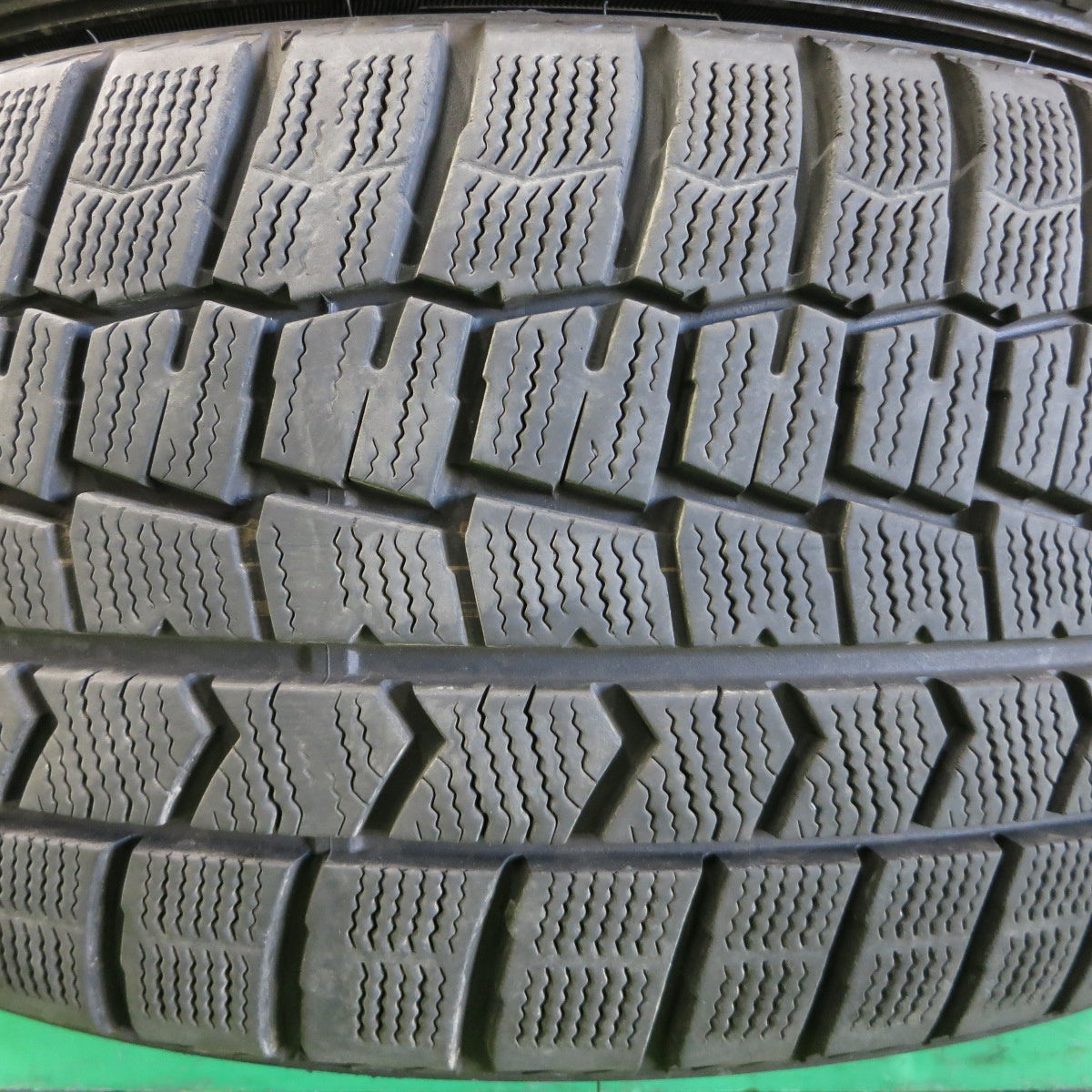 *送料無料* センサー付！バリ溝！9分★レジェンド等 Delmore 245/40R19 スタッドレス ダンロップ ウインターマックス WM02 デルモア PCD120/5H★4051405イス