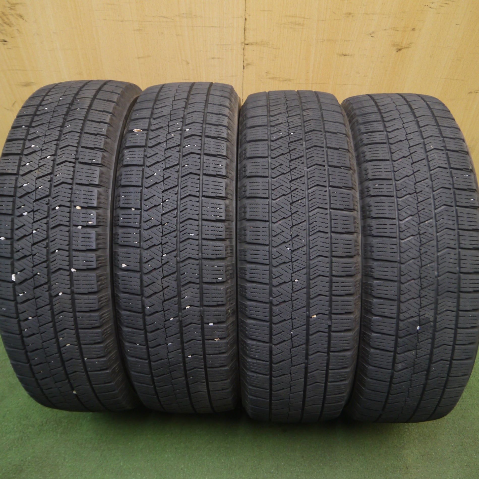 送料無料* キレイ☆ダイハツ タント カスタム 純正 165/55R15 スタッドレス ブリヂストン ブリザック VRX2 15インチ P |  名古屋/岐阜の中古カー用品・工具の買取/販売ならガレージゲット