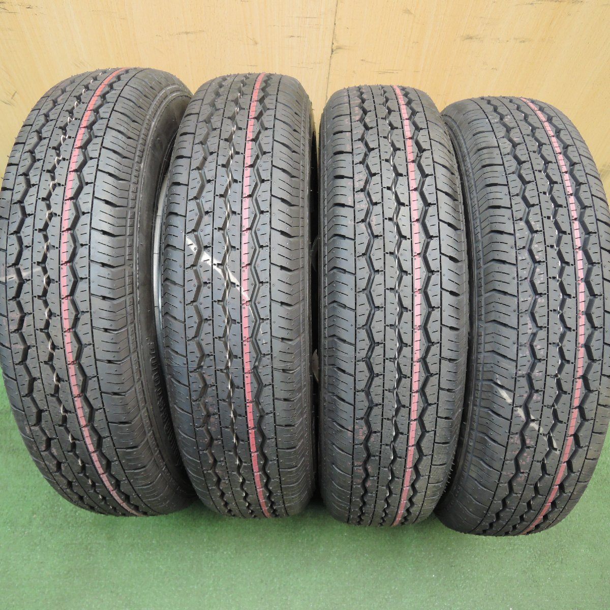 *送料無料* 新車外し！22年★トヨタ ダイナ純正 145/80R13 88/86N ブリヂストン RD-613 STEEL 7 22/4UH18 PCD170/6H★3072808Hノ