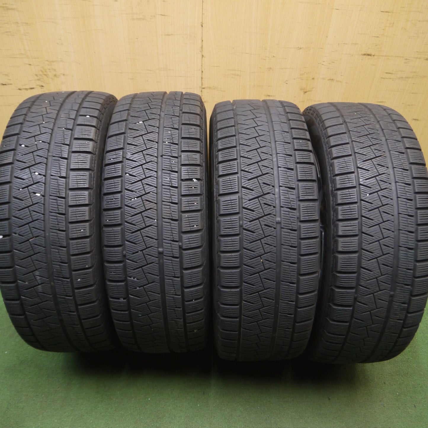 *送料無料* 4本★ワーゲン等 EUROBAHN SPORTECHNIC 205/55R16 スタッドレス ピレリ アイスアシンメトリコ PCD112/5H★4061804Hス