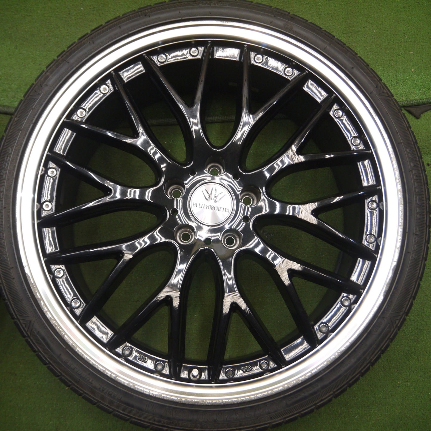 *送料無料* 4本価格★632 LOXARNY MULTI FORCHETTA 225/35R20 ウィンラン R330 ロクサーニ マルチフォルケッタ PCD114.3/5H★4050103Hノ