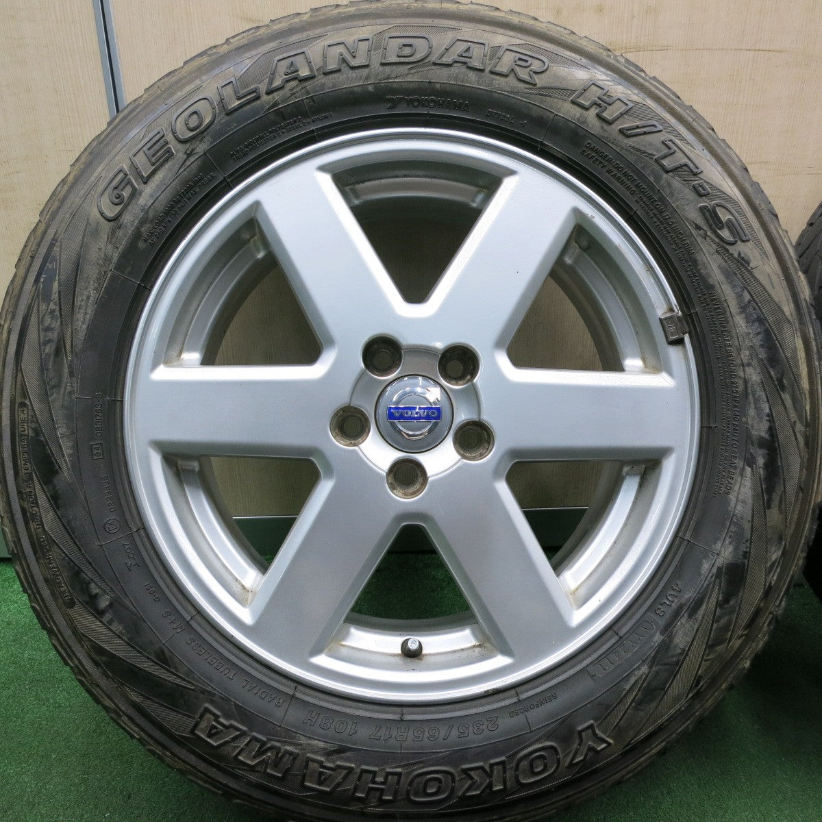 *送料無料* 4本価格★ボルボ XC90 純正 235/65R17 ヨコハマ ジオランダー H/T-S 17インチ PCD108/5H★4050503HAノ