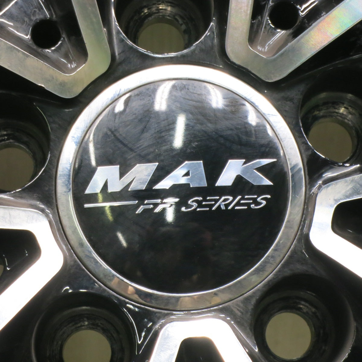 *送料無料* バリ溝！ほぼ10分★ベンツ 等 MAK FF SERIES MFF 235/50R18 スタッドレス ブリヂストン ブリザック VRX2 18インチ PCD112/5H★4070703HAス