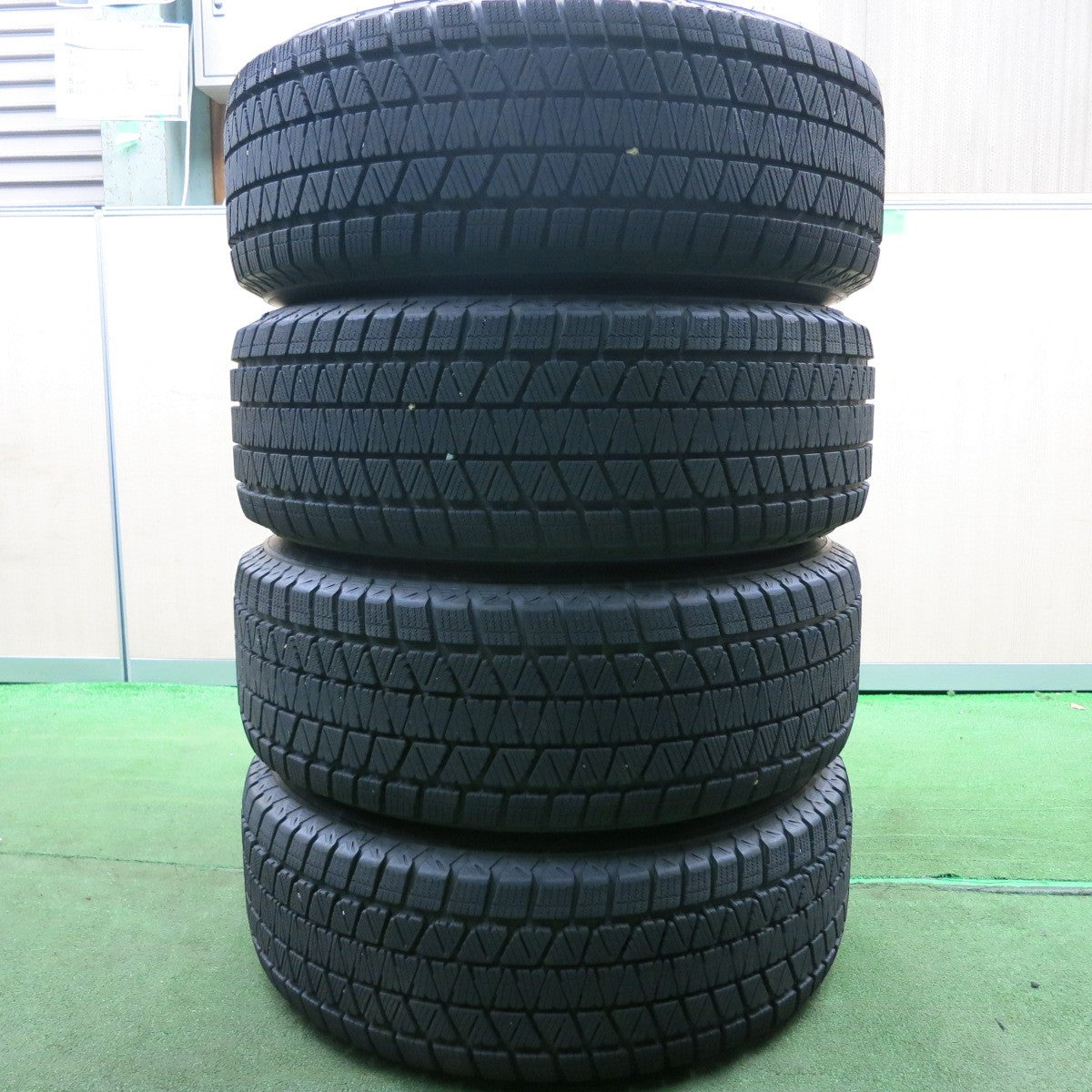 送料無料* バリ溝！22年！綺麗！9.5分☆トヨタ ハイラックス 純正 スチール 265/65R17 スタッドレス ブリヂストン ブリザッ |  名古屋/岐阜の中古カー用品・工具の買取/販売ならガレージゲット