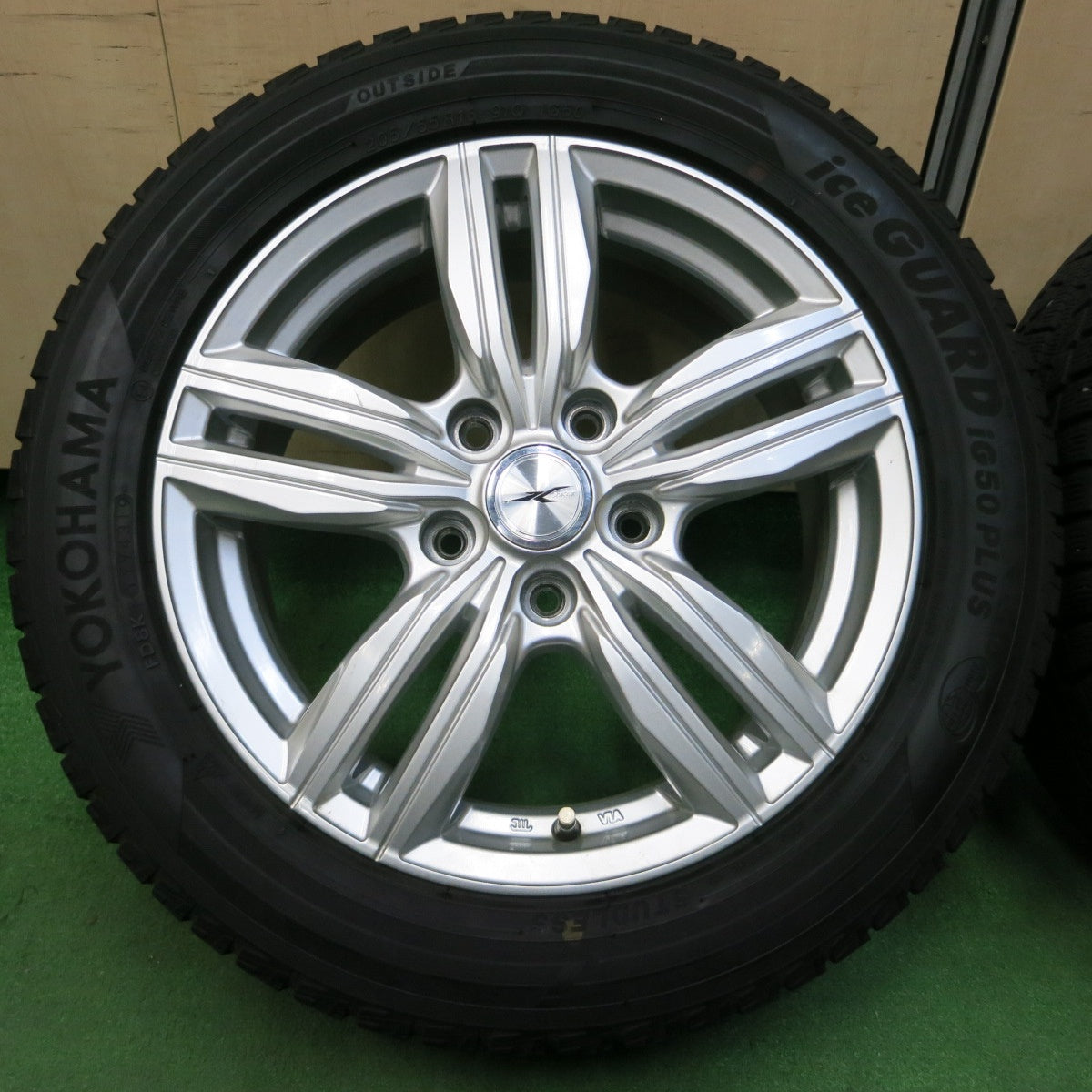 *送料無料* バリ溝！キレイ！9分★スタッドレス 205/55R16 ヨコハマ アイスガード iG50 プラス JOKER ジョーカー 16インチ PCD114.3/5H★4042913イス