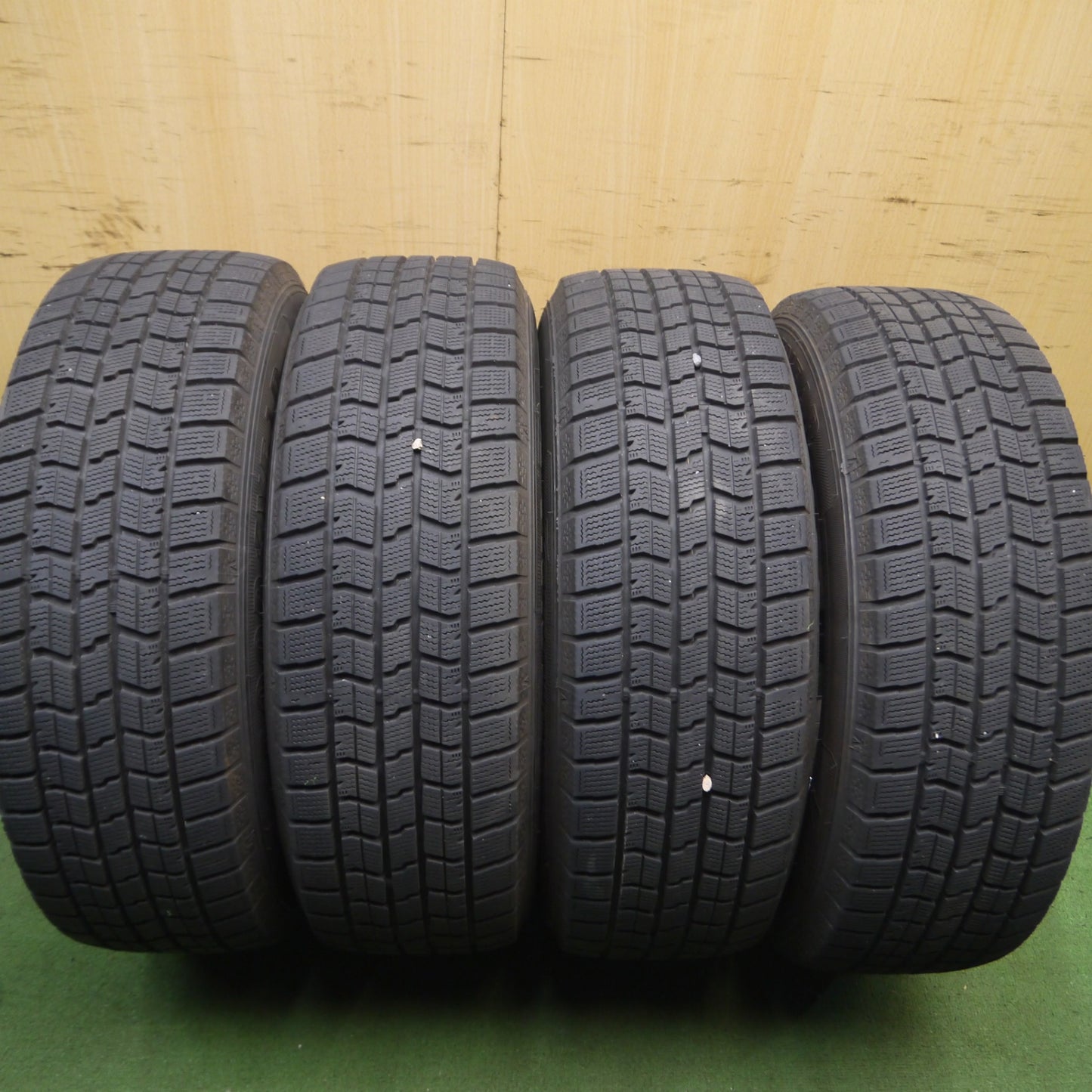 *送料無料* バリ溝！21年！9.5分★スタッドレス 205/65R16 グッドイヤー アイスナビ7 RiZLEY ライツレー 16インチ PCD114.3/5H★4040906Hス