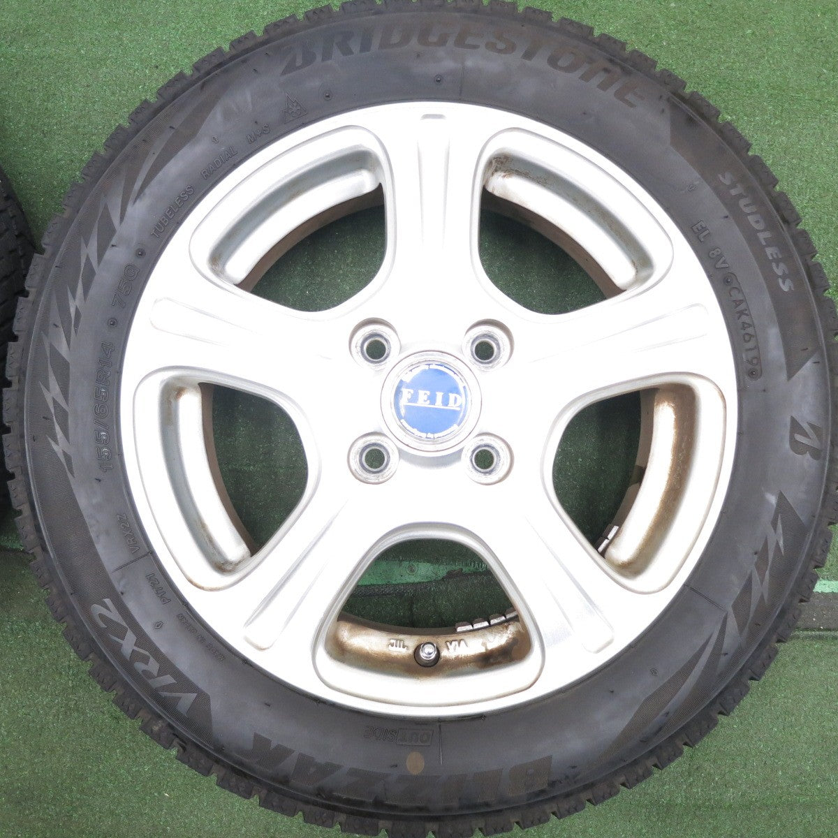 *送料無料* バリ溝！8.5分★スタッドレス 155/65R14 ブリヂストン ブリザック VRX2 FEID 14インチ PCD100/4H★4050103HAス