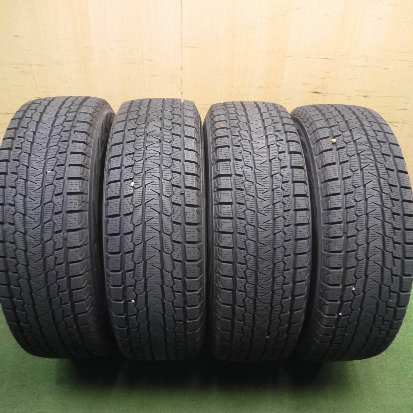 [送料無料] バリ溝！20年！キレイ！ほぼ10分★スタッドレス 225/65R17 ヨコハマ アイスガード G075 STRANGER ストレンジャー 17インチ  PCD114.3/5H★4030107Hス