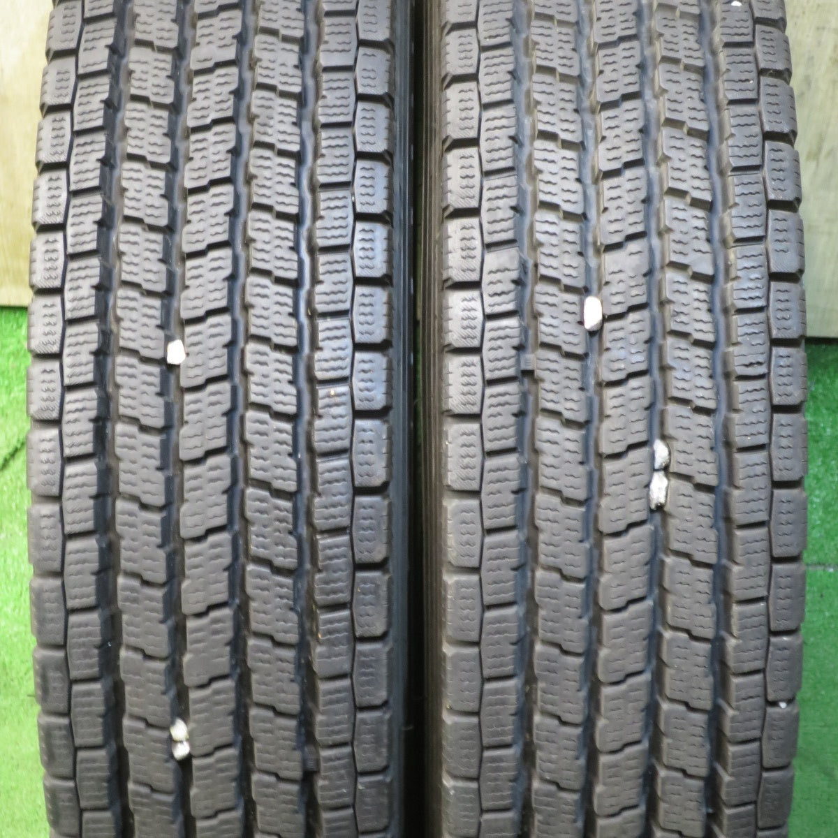 【割引特価】バリ溝！キレイ！9.5分以上★スタッドレス 235/45R18 ヨコハマ アイスガード iG60 JOKER weds ジョーカー 18インチ PCD114.3/5H★ スタッドレスタイヤ