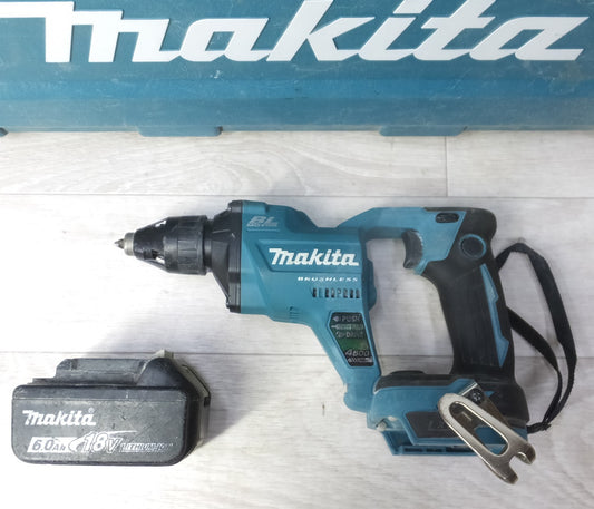 [送料無料] ◆makita マキタ 充電式スクリュードライバ FS455D 18V バッテリー付き 電動工具◆