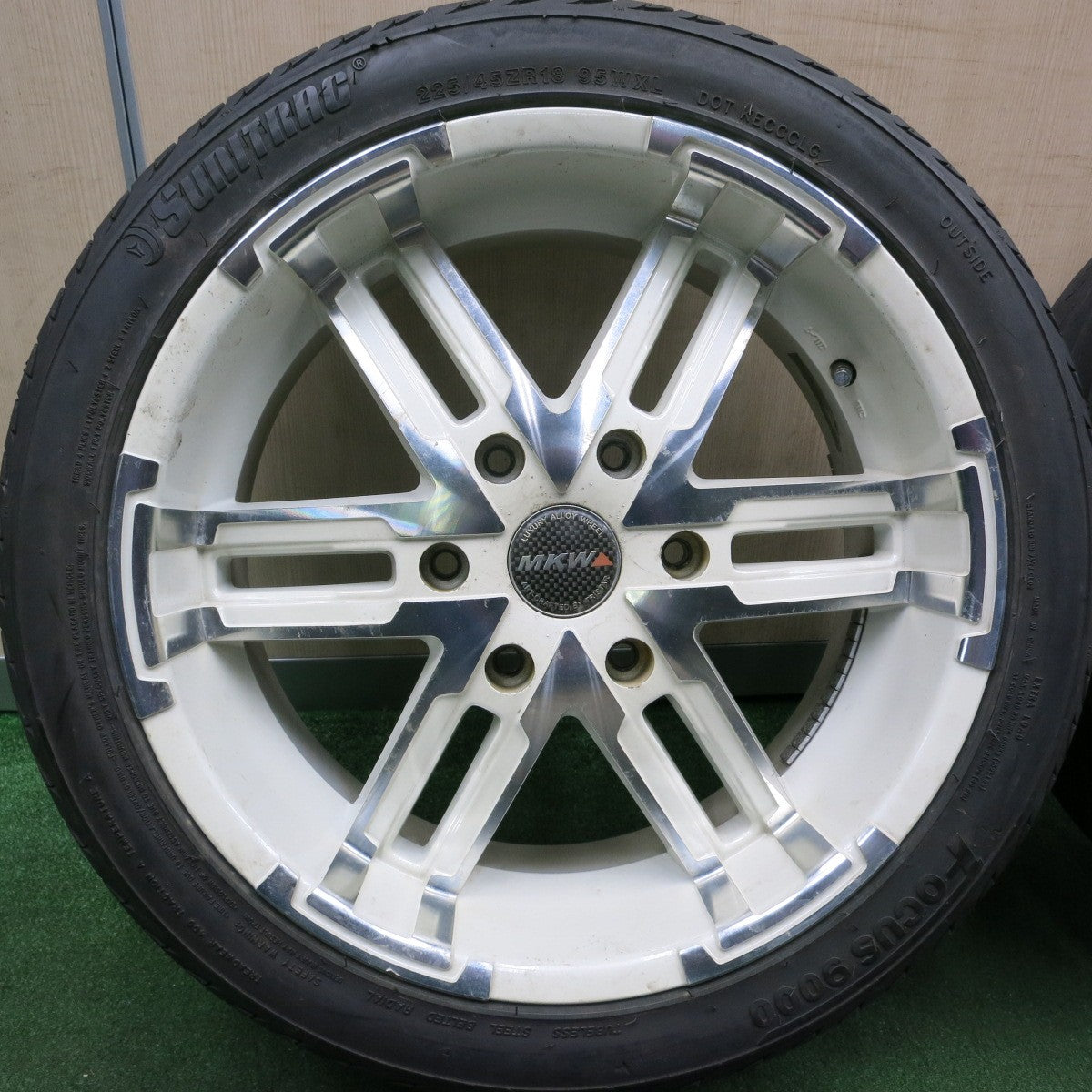 *送料無料* 4本価格★MKW TRISTAR 225/45R18 ピンソ PS91 サニトラック フォーカス 9000 トライスター 18インチ PCD139.7/6H★4042703HAノ