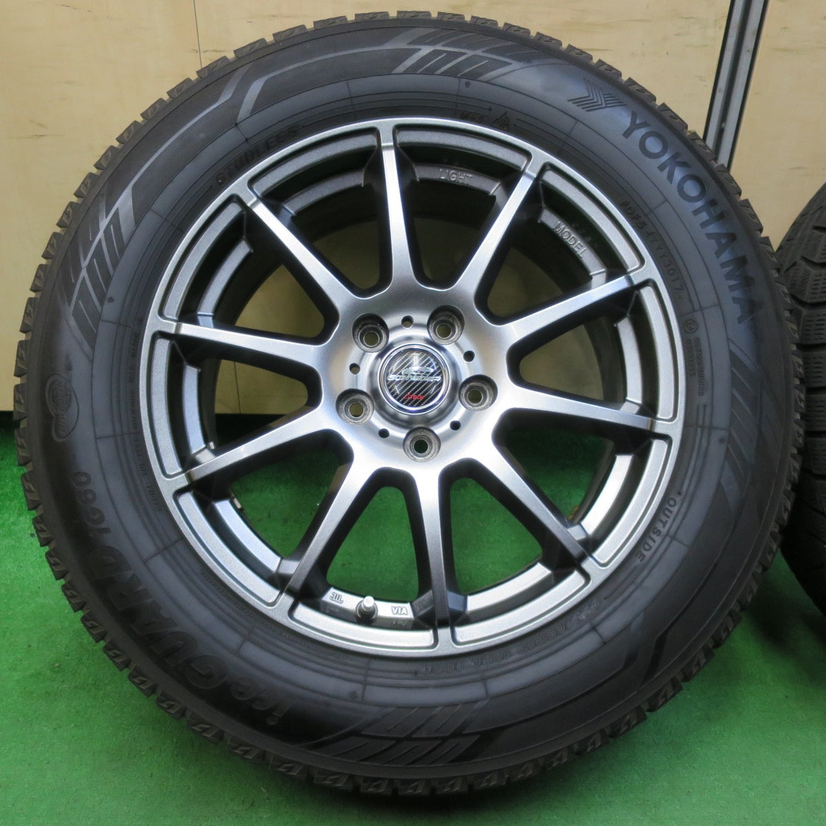 *送料無料* バリ溝！キレイ！8.5分★スタッドレス 225/65R17 ヨコハマ アイスガード iG60 SCHNEIDER シュナイダー 17インチ PCD114.3/5H★4070501イス