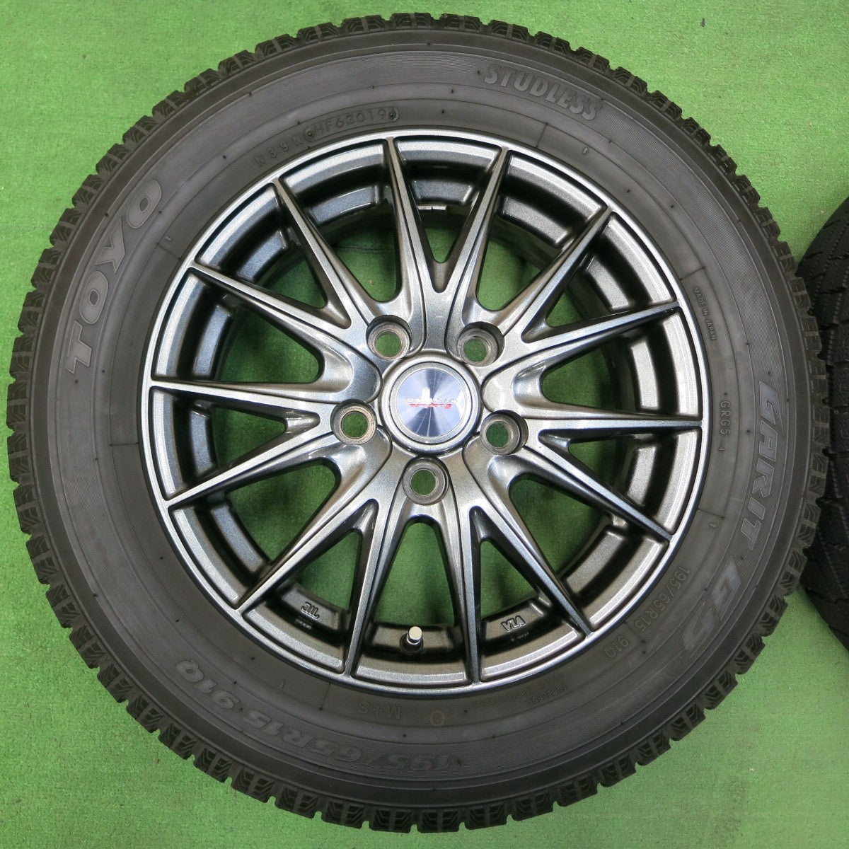 *送料無料* バリ溝！キレイ！9.5分★スタッドレス 195/65R15 トーヨー ガリット G5 VELVA SPORTZ ヴェルヴァ 15インチ PCD114.3/5H★4050810イス