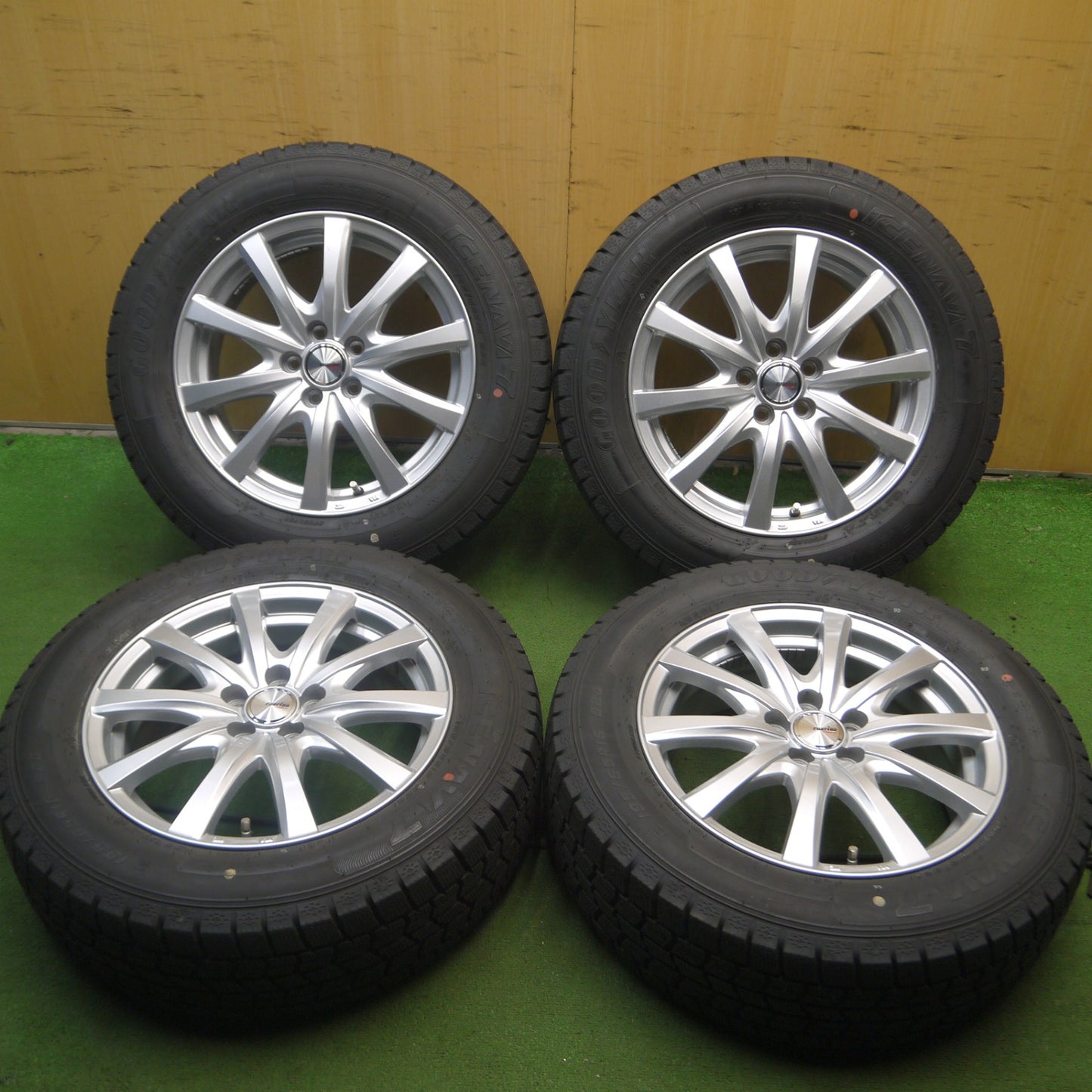 *送料無料* バリ溝！22年！キレイ！9.5分★スタッドレス 195/65R16 グッドイヤー アイスナビ7 ravrion RS01 ラブリオン 16インチ PCD100/5H★4043006Hス