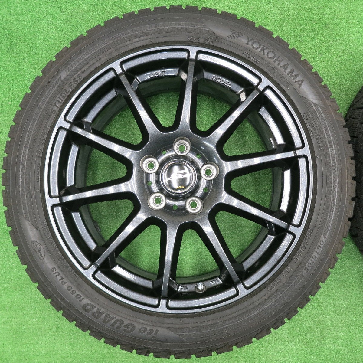 [送料無料] バリ溝！キレイ！9.5分以上★スタッドレス 215/50R17 ヨコハマ アイスガード iG50 プラス SCHNEIDER MiD シュナイダー 17インチ PCD114.3/5H★4102502NJス