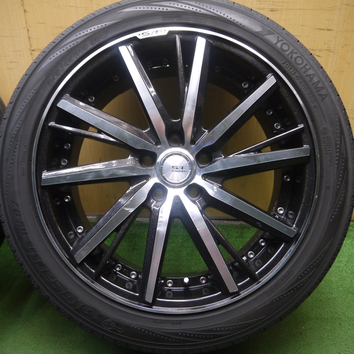 *送料無料* 4本価格★S/F STEINER 245/45R19 ヨコハマ ブルーアース RV-02 シュタイナー 19インチ PCD114.3/5H★4070502Hノ