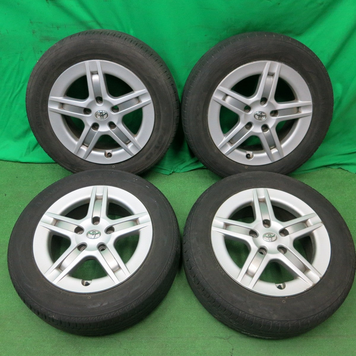 *送料無料* 4本価格★トヨタ SAI サイ 純正 205/60R16 トーヨー ナノエナジー3 プラス 16インチ PCD114.3/5H★4050704ナノ