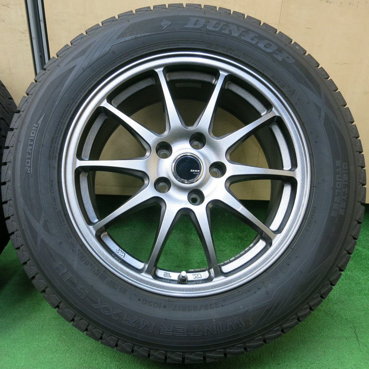 *送料無料* バリ溝！21年！綺麗！9.5分★スタッドレス 225/65R17 ダンロップ ウインターマックス SJ8 ZACK JP-202 MONZA ザック PCD114.3/5H★4050104イス