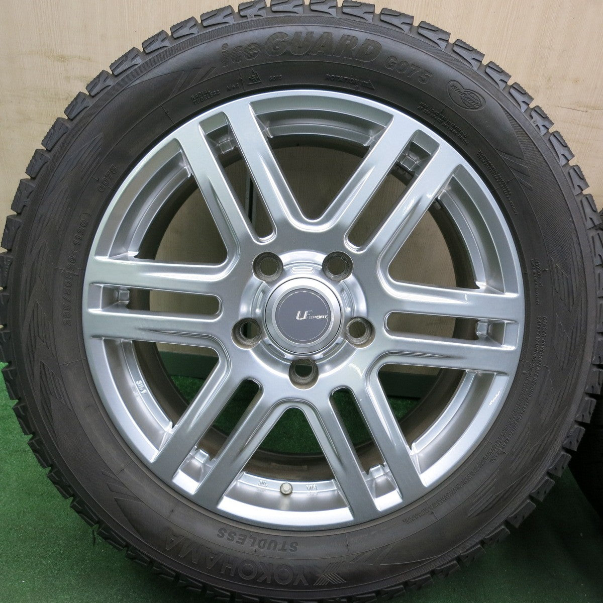 *送料無料* バリ溝！20年！キレイ！9.5分★ランクル 等 285/50R20 スタッドレス ヨコハマ アイスガード G075 LF SPORT 阿部商会 20インチ PCD150/5H★4061301HAス