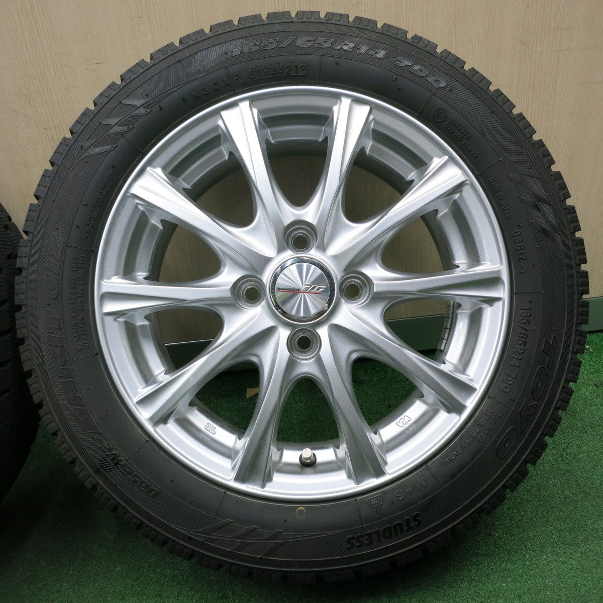 *送料無料* バリ溝！21年！キレイ！9.5分以上★スタッドレス 165/65R14 トーヨー オブザーブ ガリット GIZ ILLUGA ILG 14インチ PCD100/4H★4043001NJス