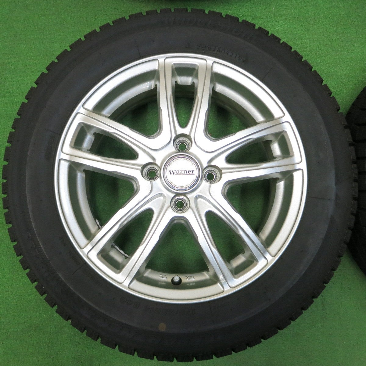 *送料無料* バリ溝！キレイ！9.5分★スタッドレス 175/65R15 ブリヂストン アイスパートナー2 Wazner ワズナー 15インチ PCD100/4H★4043003イス