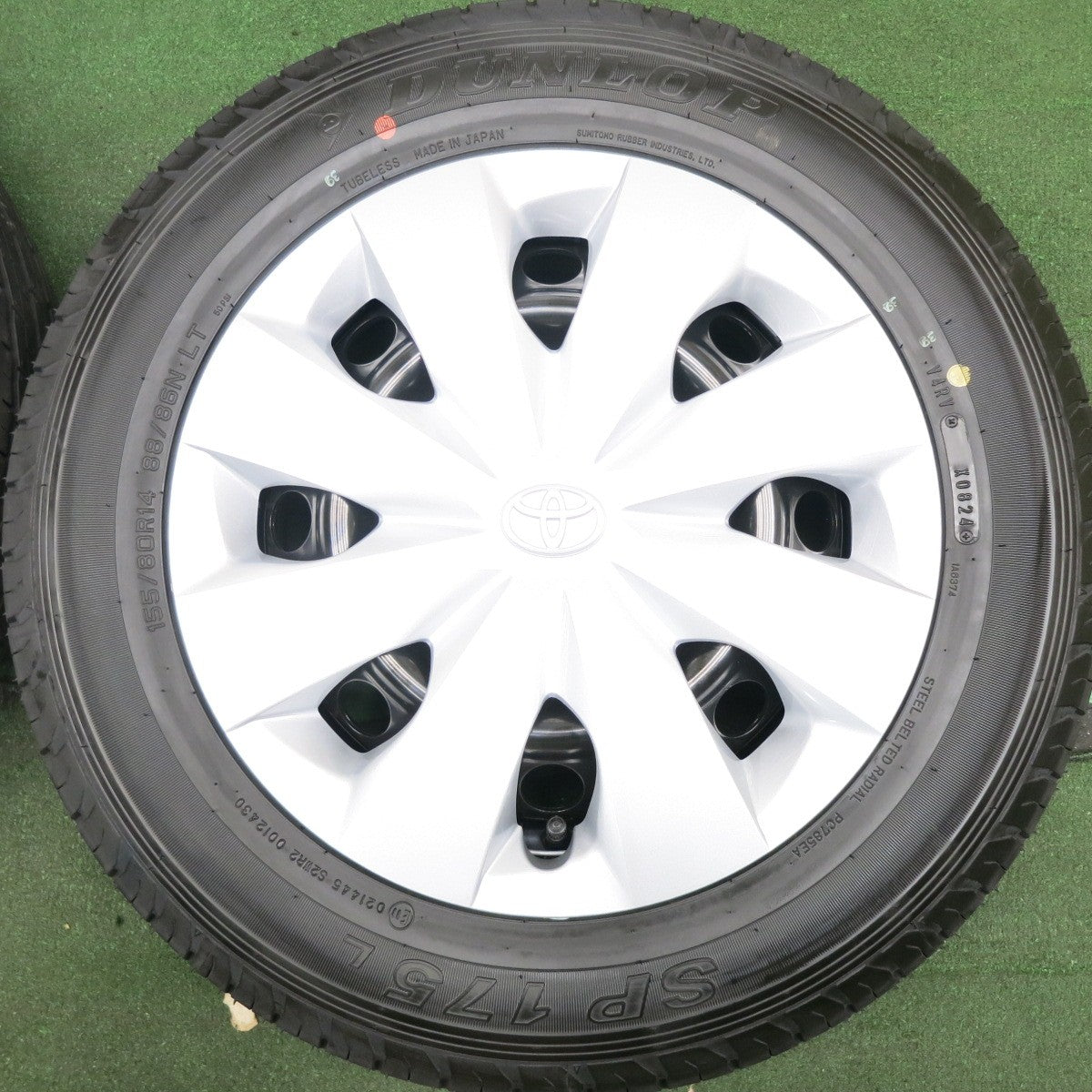 トヨタ プロボックス 純正 14in 5J +45 PCD100 ダンロップ
