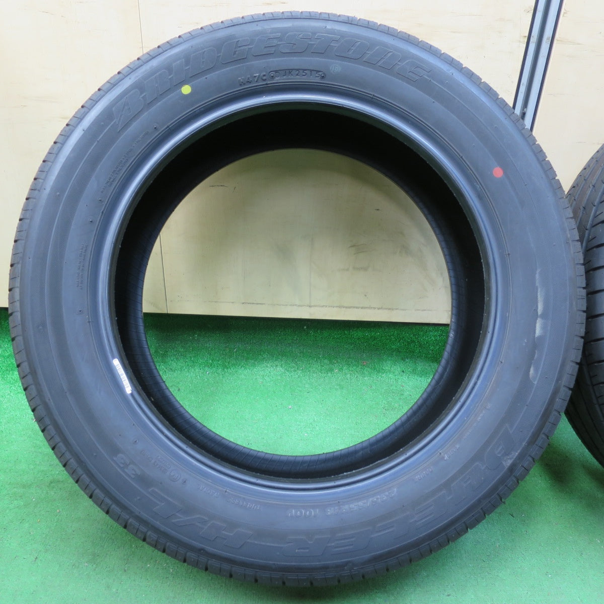 *送料無料* 未使用★235/55R18 ブリヂストン デューラー H/L 33 タイヤ 18インチ RAV4 ヴァンガード ハリアー 等★4082012イノタ